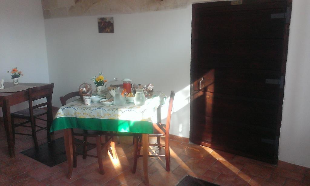 Masseria Strada Agriturismo 지노사 외부 사진