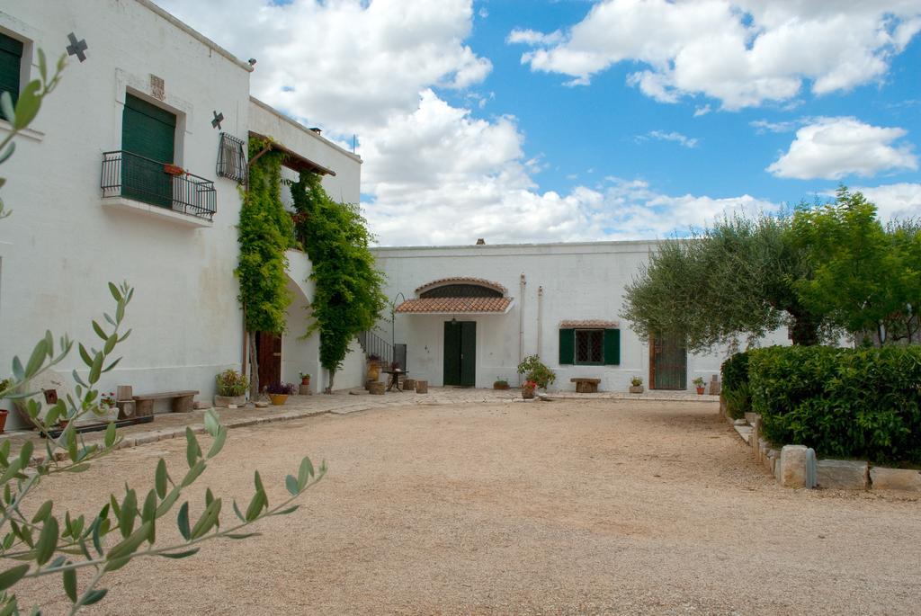 Masseria Strada Agriturismo 지노사 외부 사진